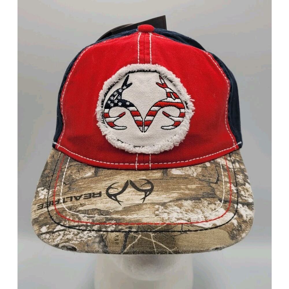 REALTREE RED‎ WHITE BLUE ANTLER PATCH CAMO SNAPBACK HAT CAP HUNTING OUTDOOR NWT